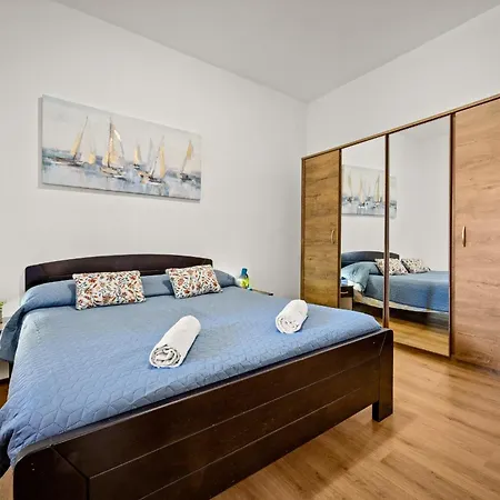 Pool Franko - Shared Pool Apartman