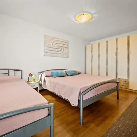Apartman Pool Franko - Shared Pool *